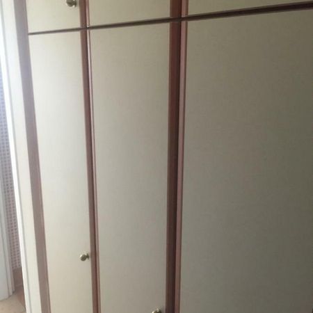 Studio By The Train Station لاريسا المظهر الخارجي الصورة