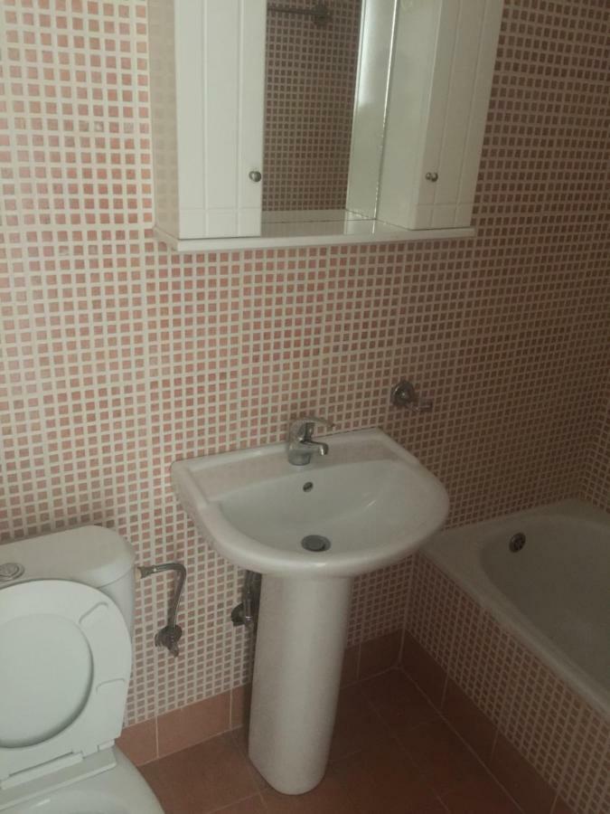 Studio By The Train Station لاريسا المظهر الخارجي الصورة